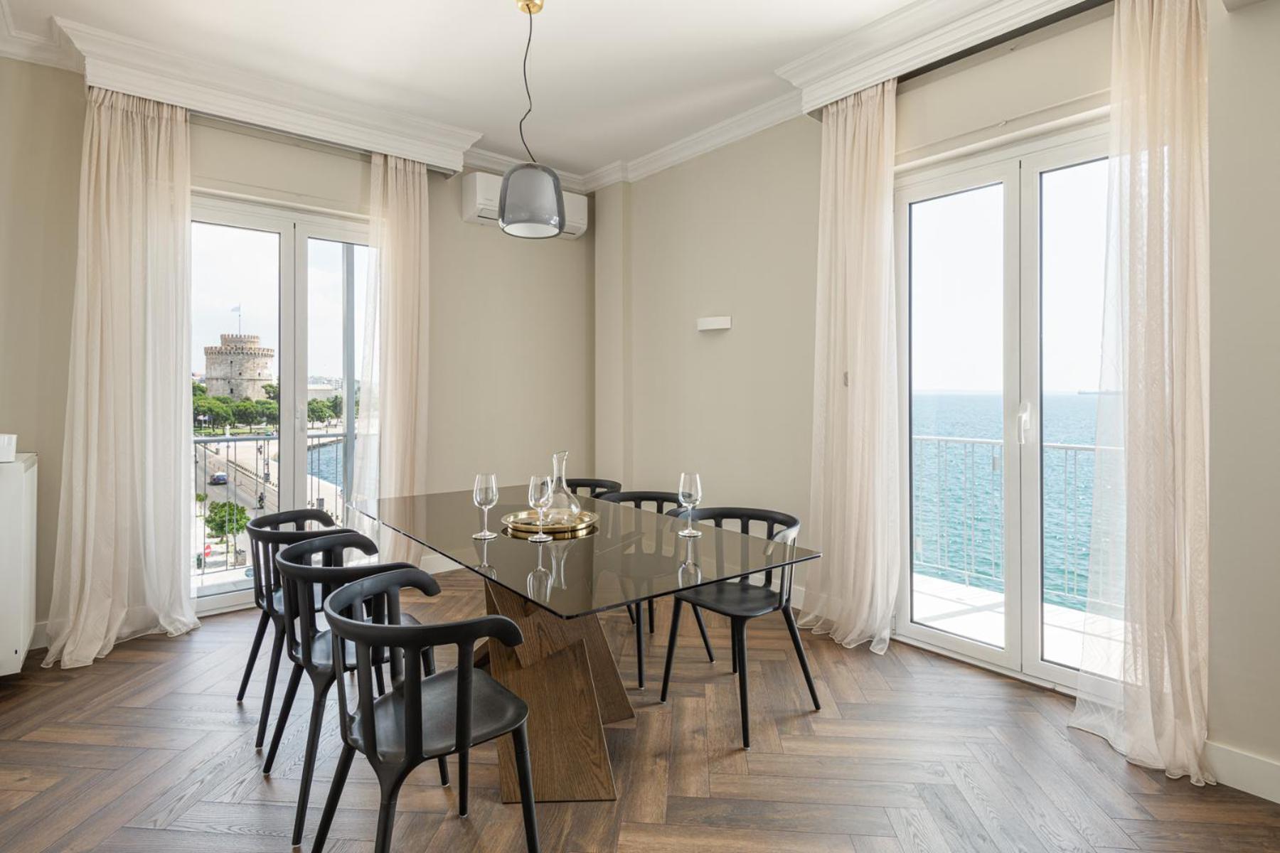 Primavera Seafront By Halu! Next To White Tower Selanik