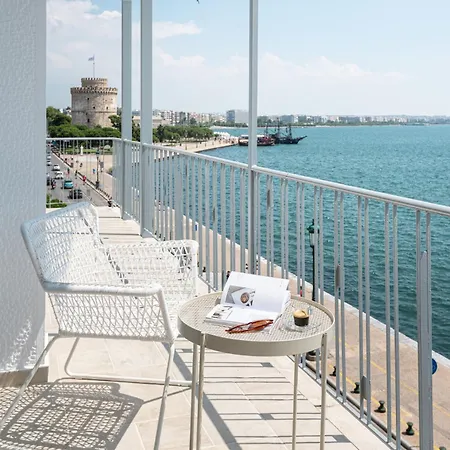 Primavera Seafront Apt By Halu! Next To White Tower Thessaloniki Exterior photo